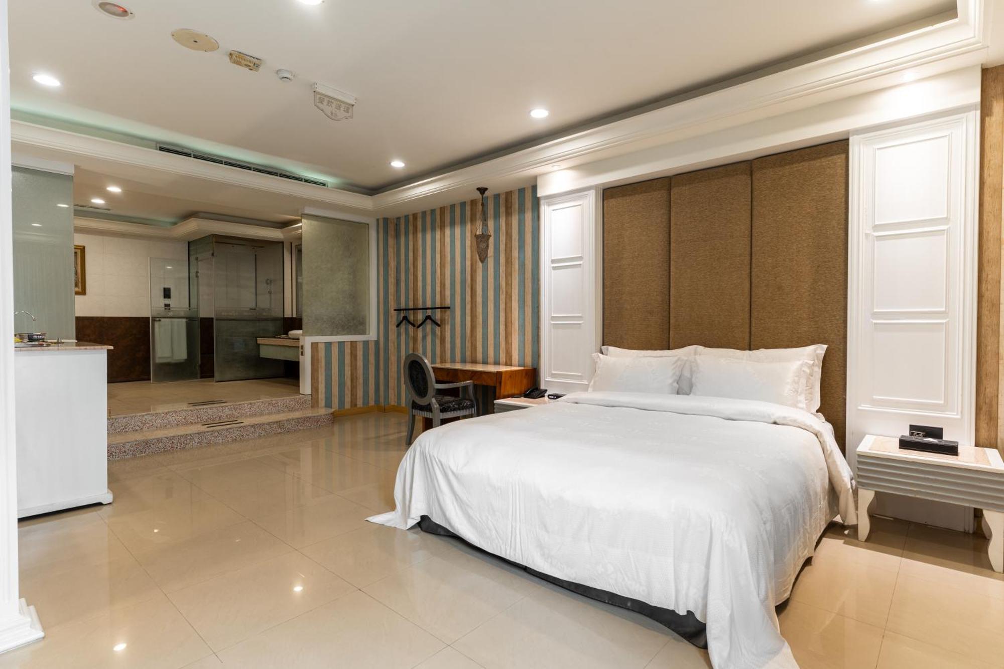 โอย่า บูทิก โมเทล สาขาซินหยิง Motel ภายนอก รูปภาพ